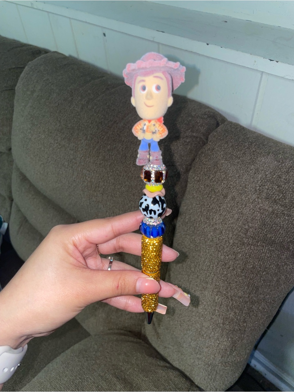 Woody glittery pen with cute rhinestones